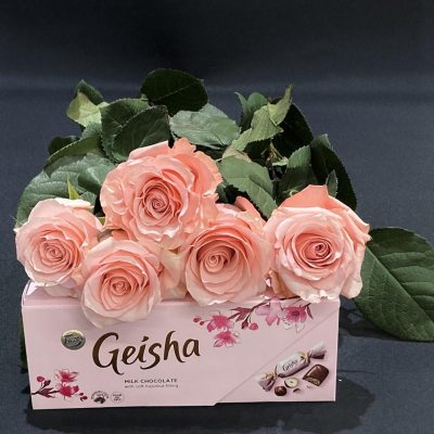 Be sweet Roses and Geisha Chocolate Box